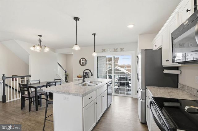 20 PACIFIC BLVD, Ephrata, PA 17522