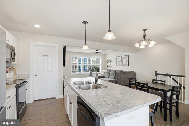 20 PACIFIC BLVD, Ephrata, PA 17522