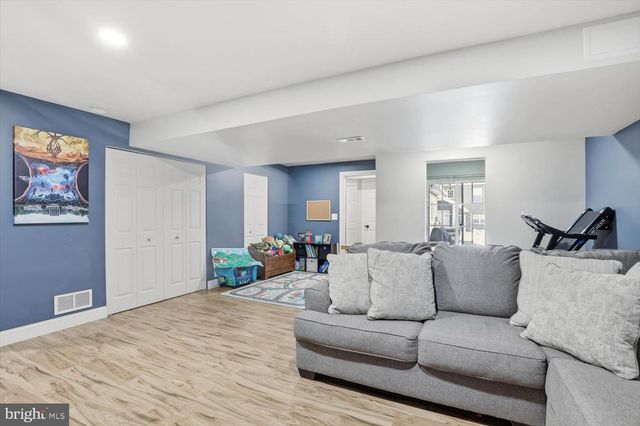 20 PACIFIC BLVD, Ephrata, PA 17522