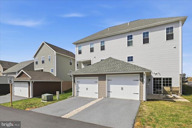 20 PACIFIC BLVD, Ephrata, PA 17522