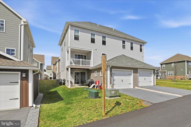 20 PACIFIC BLVD, Ephrata, PA 17522