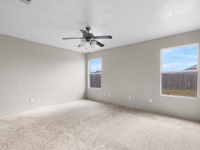 1201 Vicksburg Drive, Ennis, TX 75119