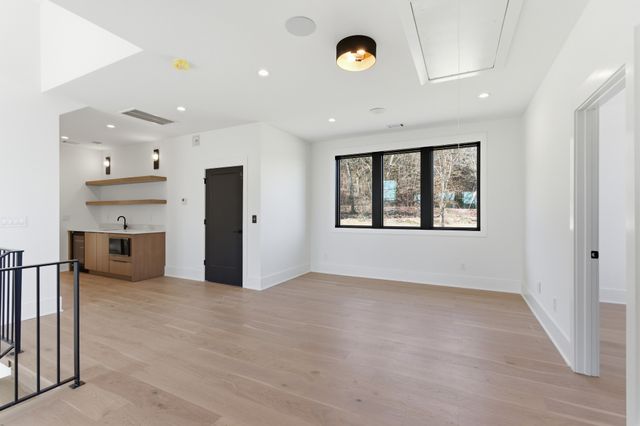 6704 Gower Rd, Nashville, TN 37209