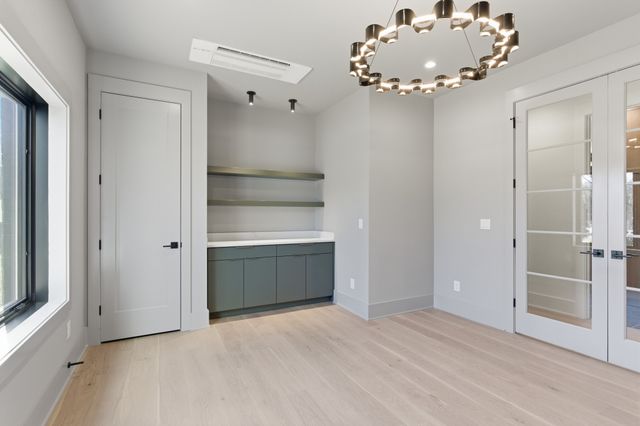 6704 Gower Rd, Nashville, TN 37209