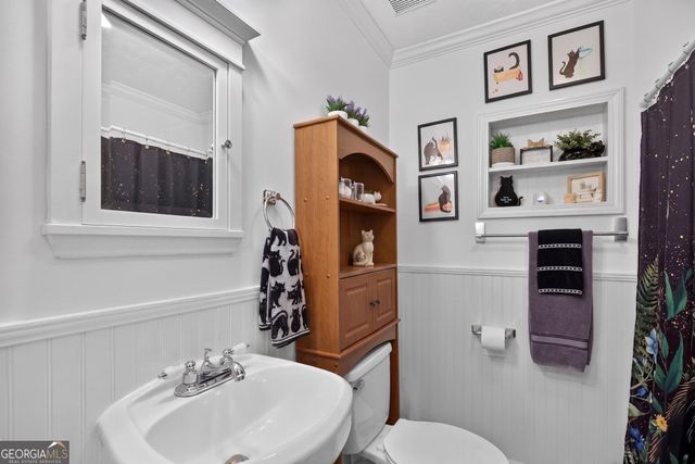 120 W White, Carrollton, GA 30117