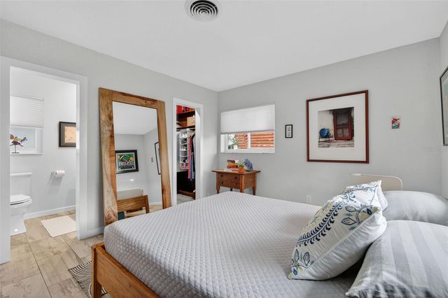 6900 22ND WAY S, St Petersburg, FL 33712