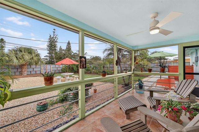 6900 22ND WAY S, St Petersburg, FL 33712