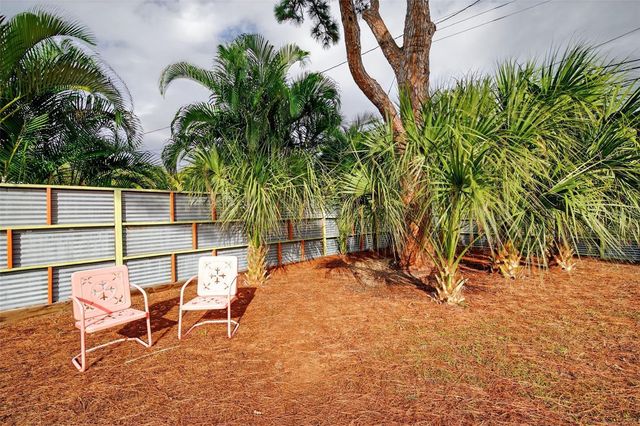 6900 22ND WAY S, St Petersburg, FL 33712