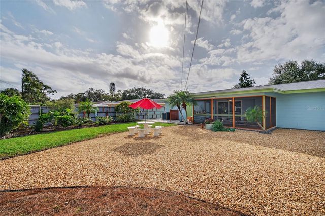 6900 22ND WAY S, St Petersburg, FL 33712