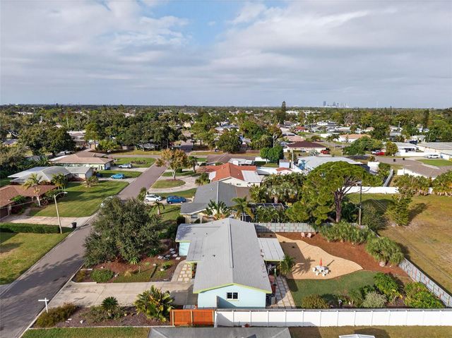 6900 22ND WAY S, St Petersburg, FL 33712