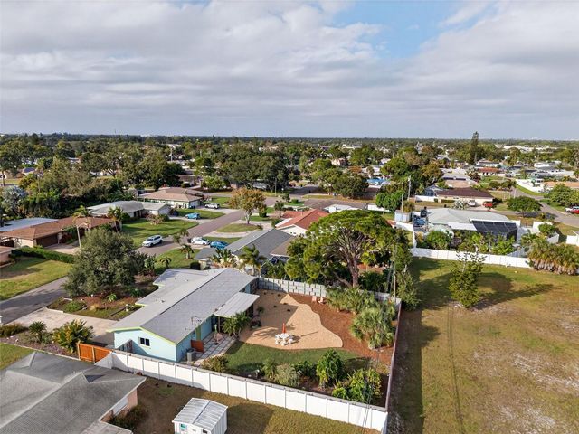 6900 22ND WAY S, St Petersburg, FL 33712