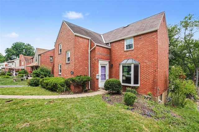 5368 Orchard Hill Dr, Whitehall, PA 15236
