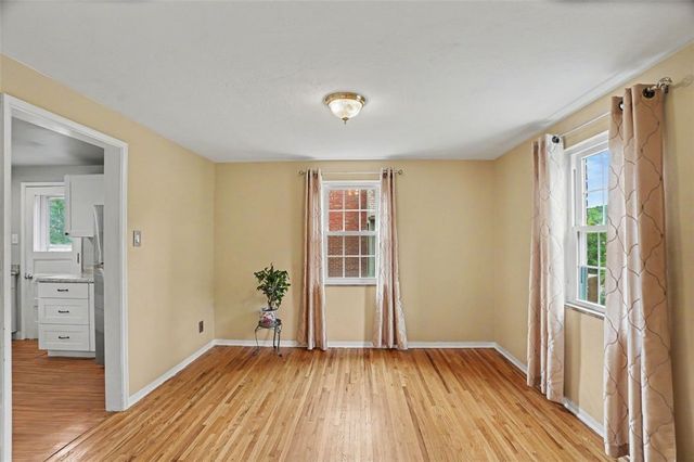 5368 Orchard Hill Dr, Whitehall, PA 15236