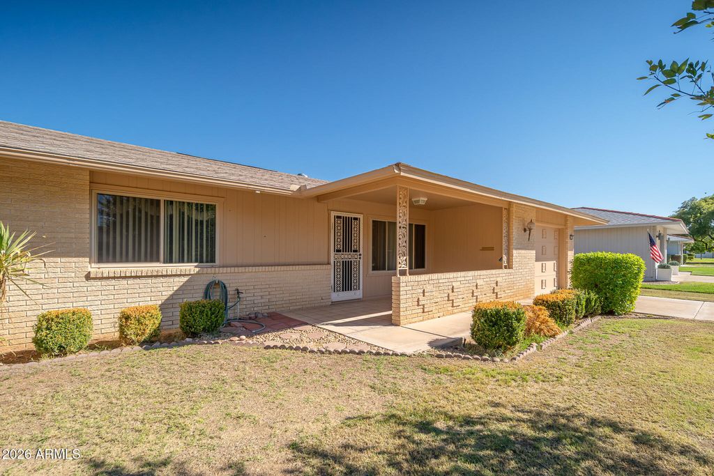 9542 W SHASTA Drive, Sun City, AZ 85351 — exterior