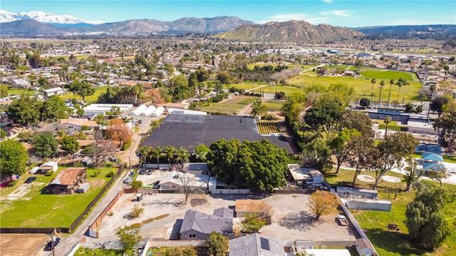 4330 Pacific, Jurupa Valley, CA 92509