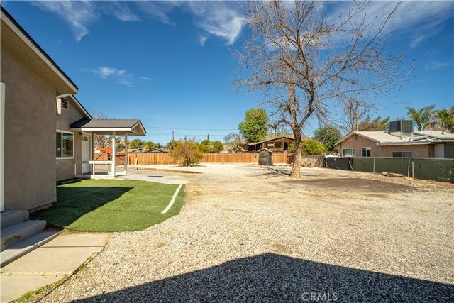 4330 Pacific, Jurupa Valley, CA 92509