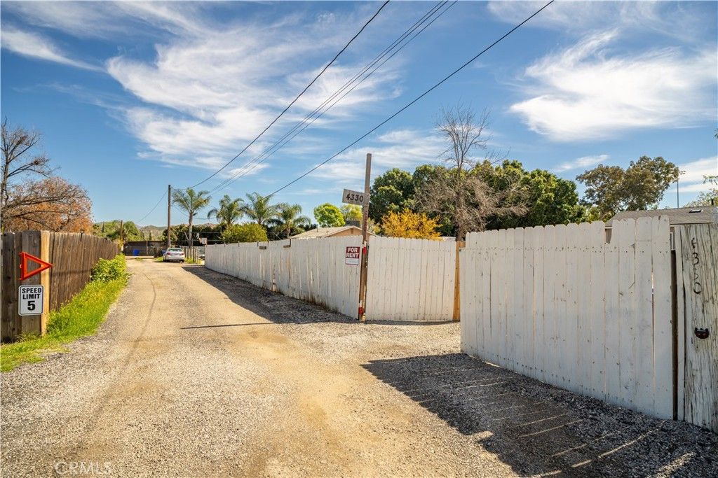 4330 Pacific, Jurupa Valley, CA 92509