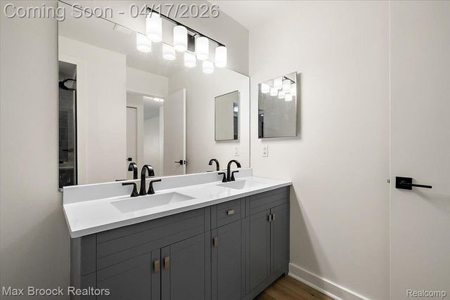 30414 Orchard Lake Road 29, Farmington Hills, MI 48334