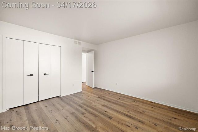 30414 Orchard Lake Road 29, Farmington Hills, MI 48334
