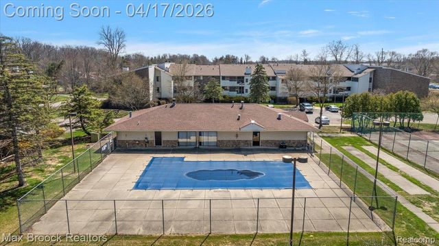30414 Orchard Lake Road 29, Farmington Hills, MI 48334