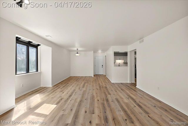 30414 Orchard Lake Road 29, Farmington Hills, MI 48334