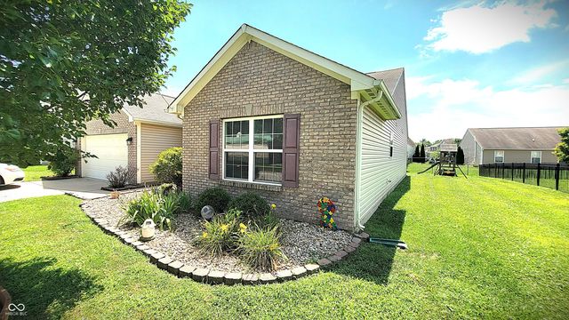 5985 Oakhaven Drive, Greenwood, IN 46142