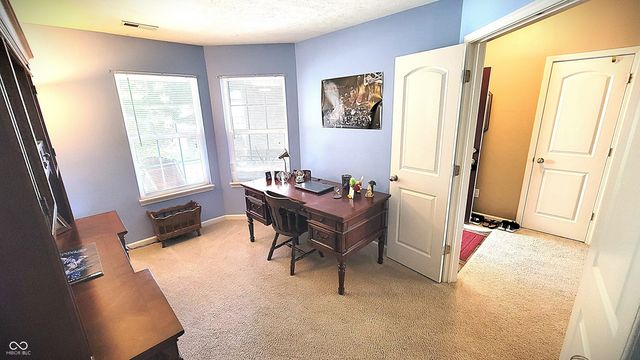 5985 Oakhaven Drive, Greenwood, IN 46142