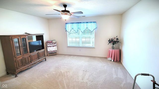 5985 Oakhaven Drive, Greenwood, IN 46142