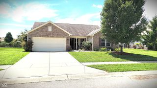 5985 Oakhaven Drive, Greenwood, IN 46142