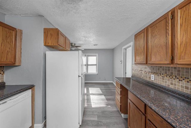 2501 SW Latham Ave, Lawton, OK 73505