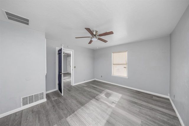 2501 SW Latham Ave, Lawton, OK 73505