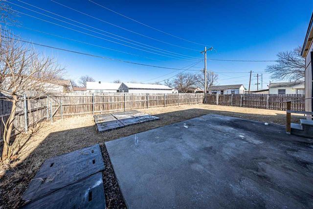 2501 SW Latham Ave, Lawton, OK 73505