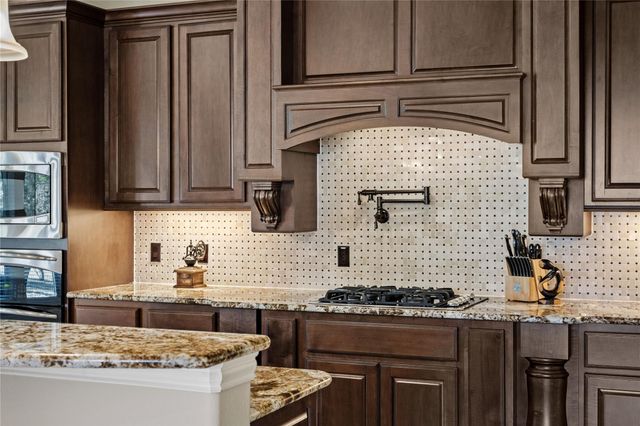 1122 Flint Rock LOOP, Driftwood, TX 78619