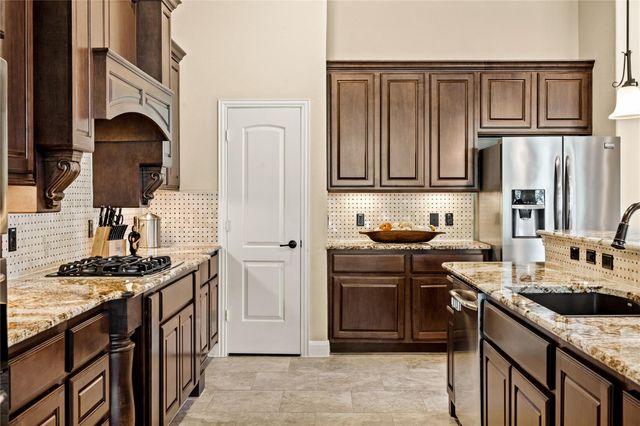 1122 Flint Rock LOOP, Driftwood, TX 78619