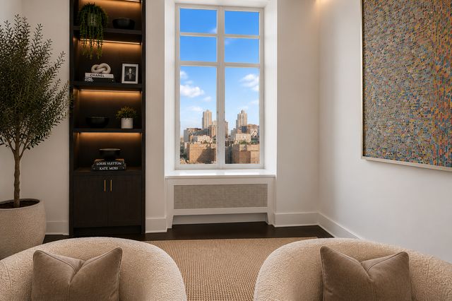 118 E Erie Street 37H, Chicago, IL 60611