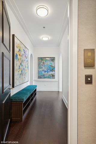 118 E Erie Street 37H, Chicago, IL 60611