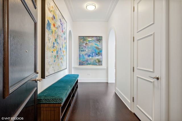 118 E Erie Street 37H, Chicago, IL 60611