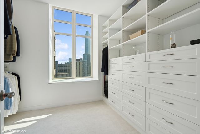 118 E Erie Street 37H, Chicago, IL 60611