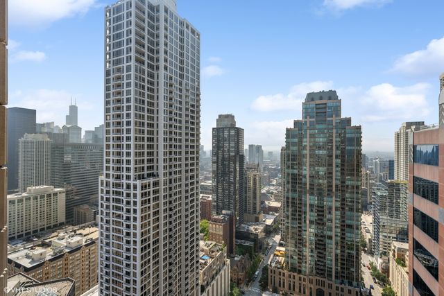 118 E Erie Street 37H, Chicago, IL 60611