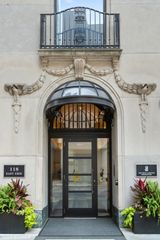 118 E Erie Street 37H, Chicago, IL 60611