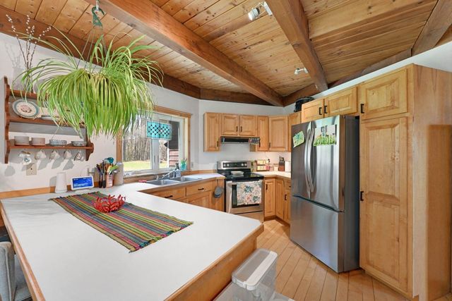 49 View Point Road, Putney, VT 05346