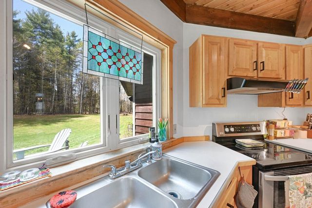 49 View Point Road, Putney, VT 05346