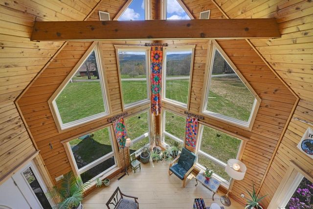 49 View Point Road, Putney, VT 05346