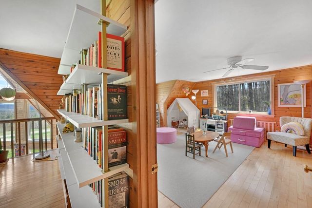 49 View Point Road, Putney, VT 05346