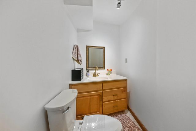 49 View Point Road, Putney, VT 05346