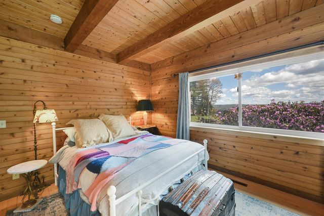 49 View Point Road, Putney, VT 05346