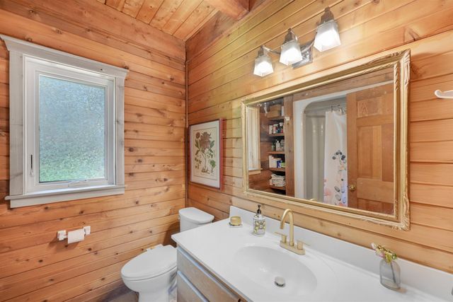 49 View Point Road, Putney, VT 05346
