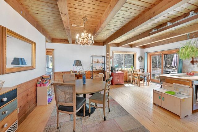 49 View Point Road, Putney, VT 05346