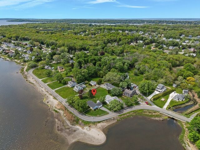 821 Pearse Rd, Swansea, MA 02777