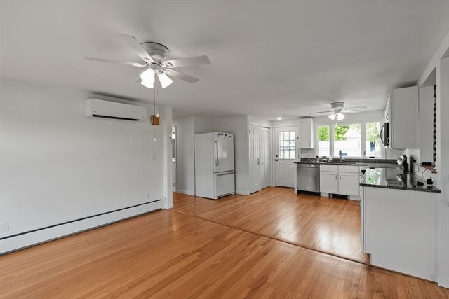 821 Pearse Rd, Swansea, MA 02777